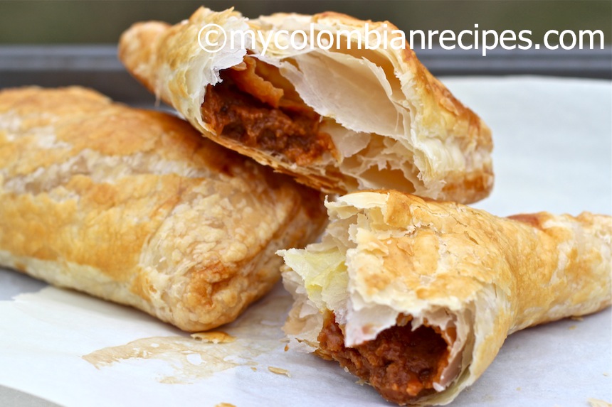 Pasteles de Arequipe (Dulce de Leche Turnovers)