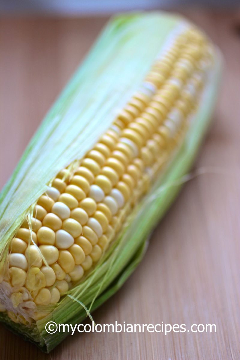 Bollos de Mazorca (Steamed Fresh Corn Rolls)