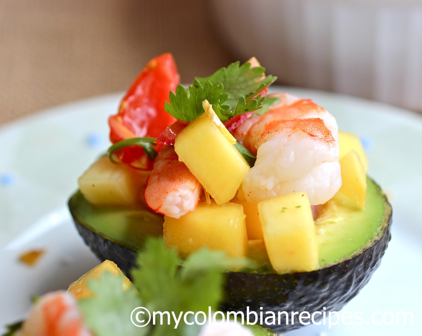 Stuffed Avocado with Shrimp and Mango Salad