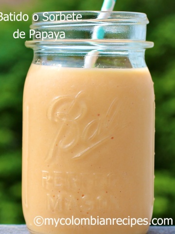 Batido de Papaya (Colombian Papaya Smoothie)