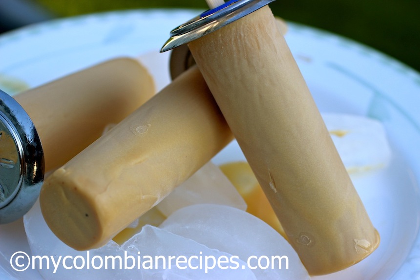 Paletas de Arequipe y Coco (Dulce de Leche and Coconut Popsicles)