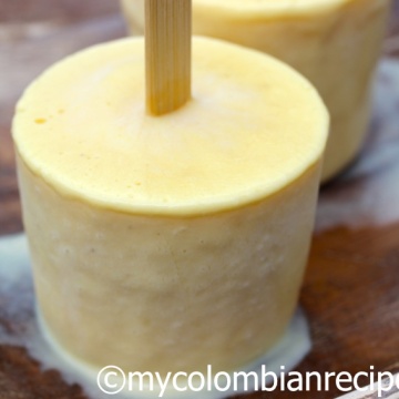 Paletas de Maracuyá (Creamy Passion Fruit Popsicles)