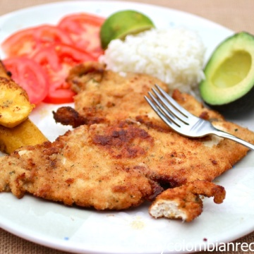 Chuleta de Pollo (Colombian-Style Breaded Chicken Breast)