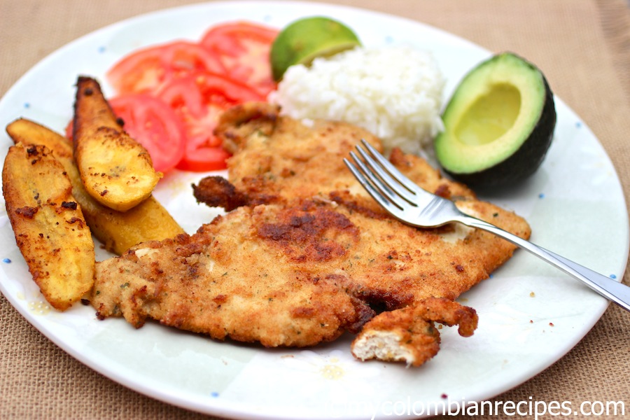 Chuleta de Pollo (Colombian-Style Breaded Chicken Breast)