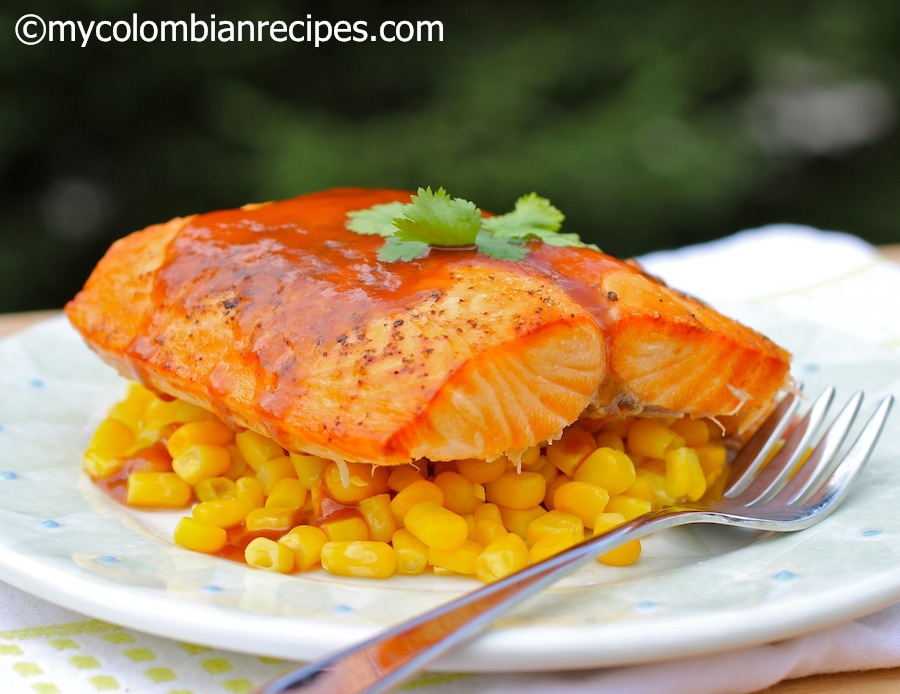 Salmon con Salsa de Guayaba (Salmon with Guava Sauce)