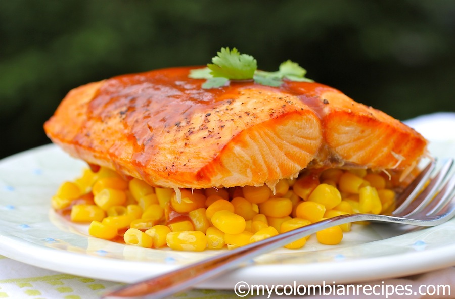 Salmon con Salsa de Guayaba (Salmon with Guava Sauce)