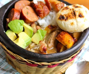 Comida Colombiana Cazuelita De Frijoles
