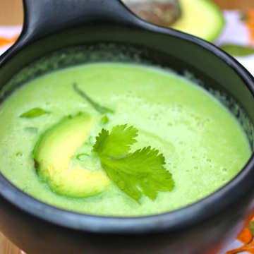 Crema de Aguacate (Colombian Creamy Avocado Soup) |mycolombianrecipes.com