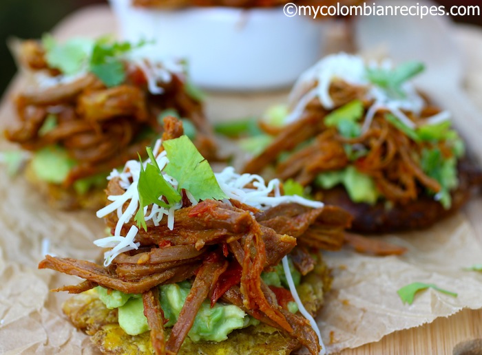 Patacones con Carne Desmechada