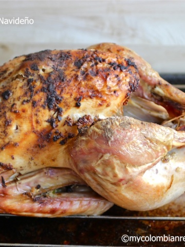 Pavo Asado Navideño (Christmas Turkey and Latin-Style Stuffing)