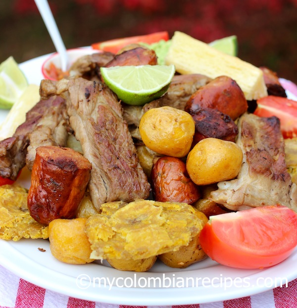 Fritanga o Picada Colombiana ( Fried Food Platter)