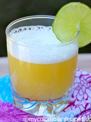 Aguardiente Sour (Orange and Aguardiente Cocktail) |mycolombianrecipes.com