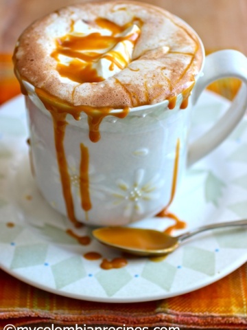 Chocolate Caliente con Dulce de Leche