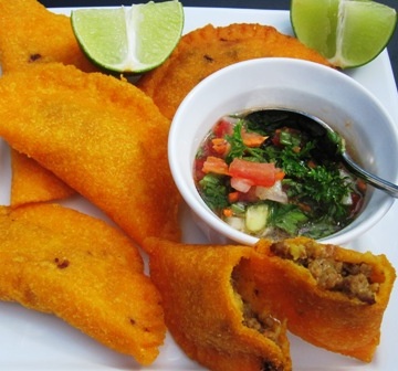 12 Colombian Appetizers and Snacks You Must Try