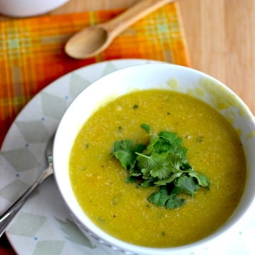 Crema de Plátano Verde (Creamy Plantain Soup)