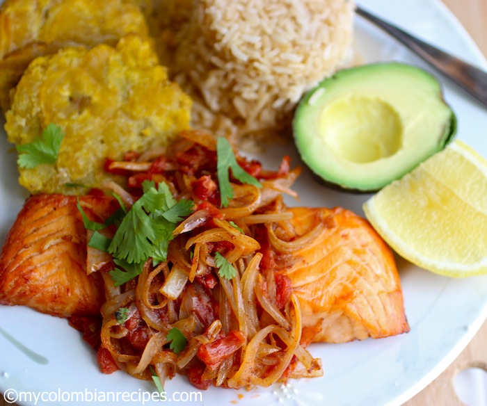 Pescado a la Criolla (Fish with Creole Sauce)