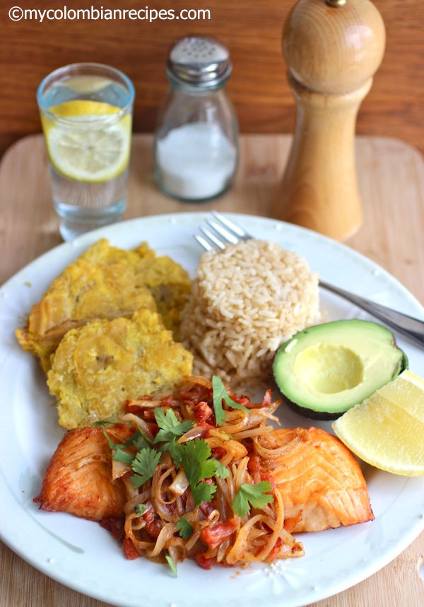 Pescado a la Criolla (Fish with Creole Sauce)