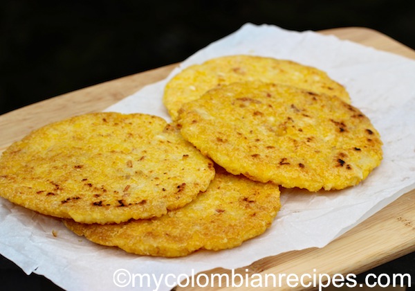 Arepa Santandereana (Arepa from Santander)