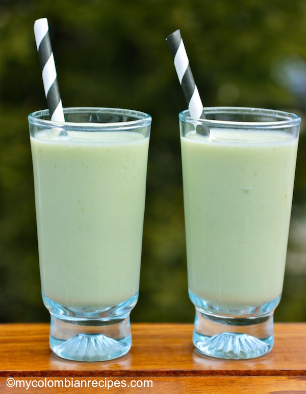 Receta de Fresco de Aguacate