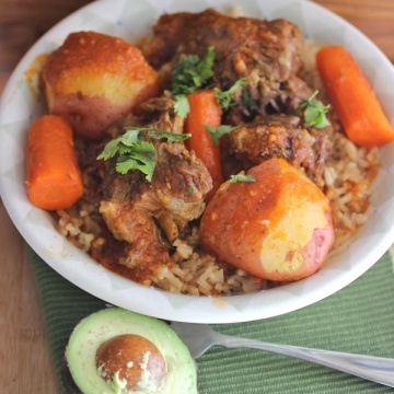 Guiso de Cola (Oxtail Stew)