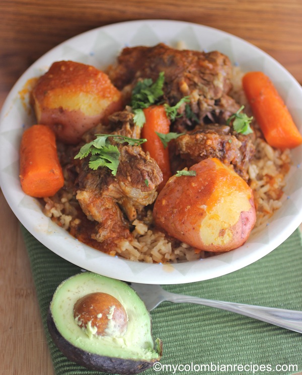 Guiso de Cola (Oxtail Stew)