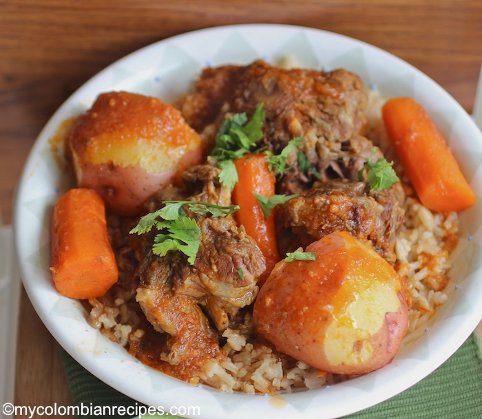 Guiso de Cola (Oxtail Stew)