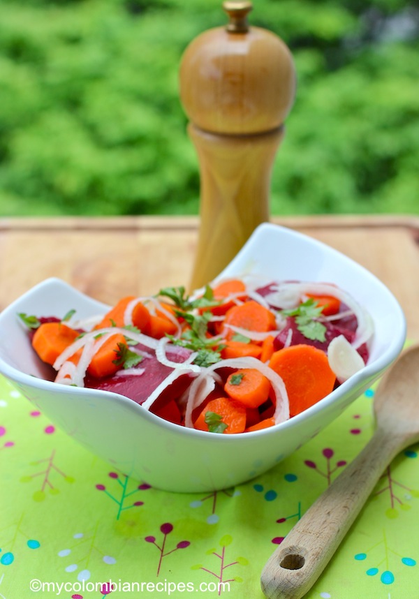 Ensalada de Zanahoria y Remolacha (Carrot and Beet Salad)