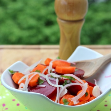 Ensalada de Zanahoria y Remolacha (Carrot and Beet Salad)