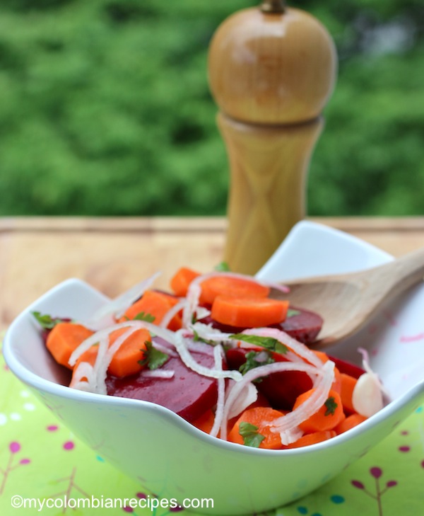 Ensalada de Zanahoria y Remolacha (Carrot and Beet Salad)
