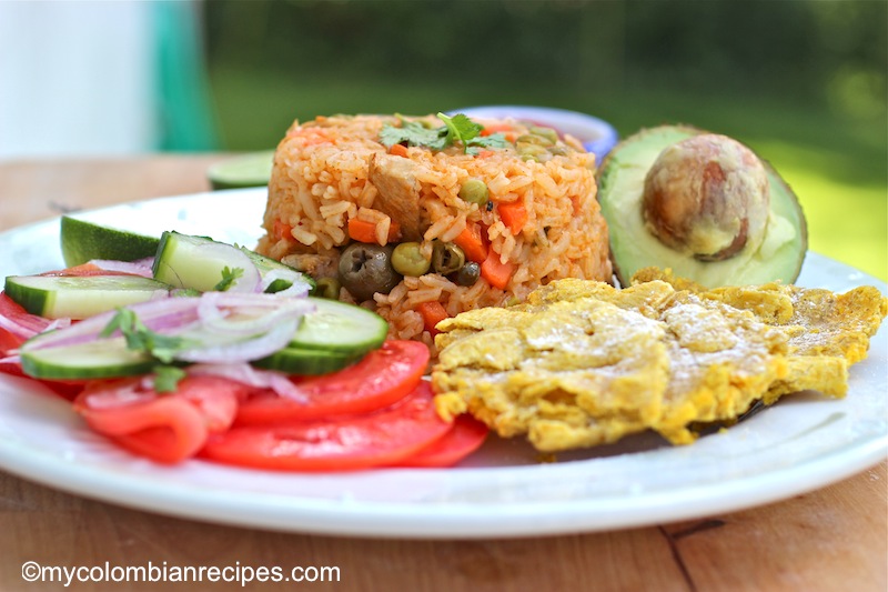 Arroz Apastelado Costeño (Sticky Rice from the Coast)