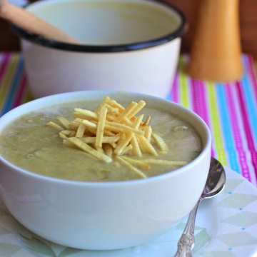 Crema de Alcachofas (Artichokes Creamy Soup)