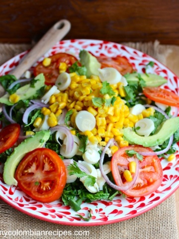 Ensalada de Palmitos y Maíz (Hearts of Palm and Corn Salad)