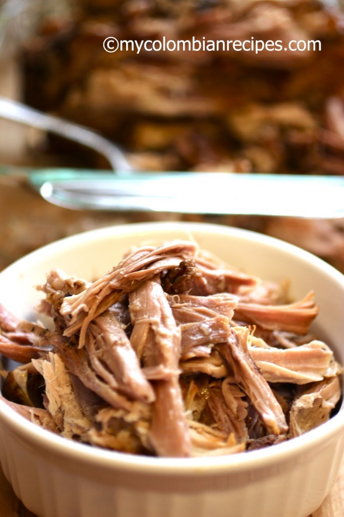 Slow Cooker Pulled Pork |mycolombianrecipes.com