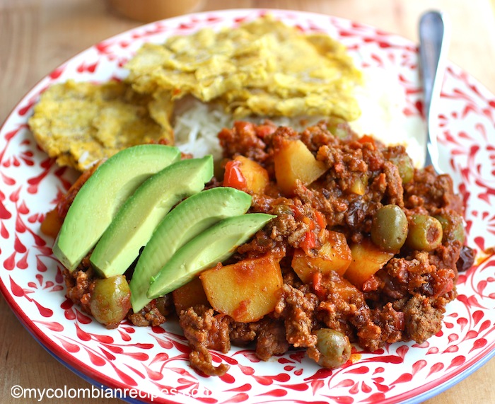 Chorizo and Beef Picadillo (Picadillo de Carne y Chorizo)|mycolombianrecipes.com