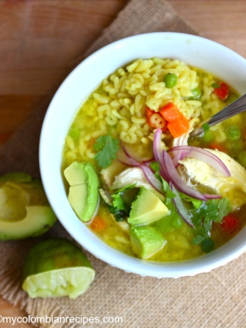 Sopa de Letras con Pollo (Alphabet and Chicken Soup)