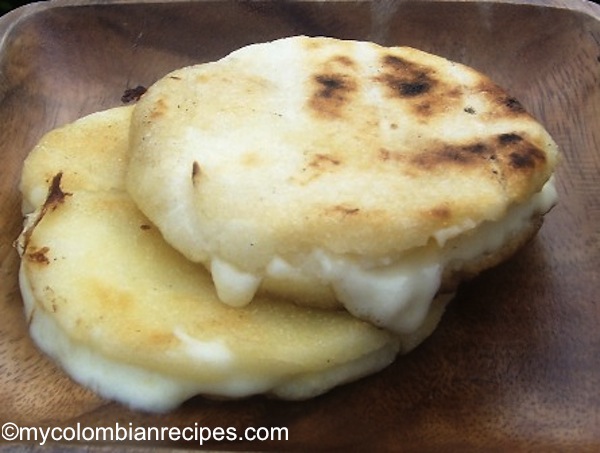 Arepas rellenas de queso