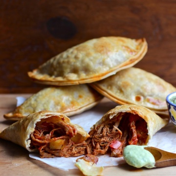 Ropa Vieja and Ripe Plantain Empanadas with Avocado Sauce |mycolombianrecipes.com