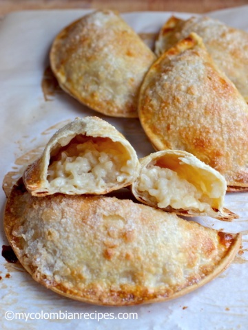Empanadas de Arroz con Leche (Rice Pudding Empanadas)|mycolombianrecipes.com
