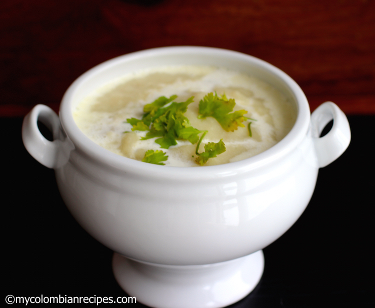 Crema de Pollo (Cream of Chicken Soup)