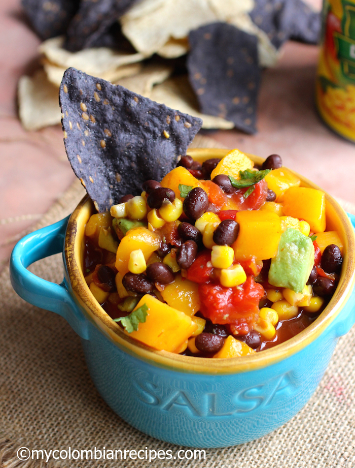 Mango Salsa|mycolombianrecipes.com