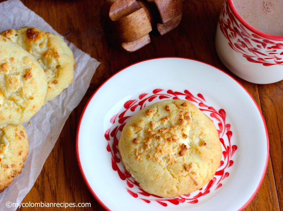 Garullas (Corn Meal and Fresh Cheese Bread)