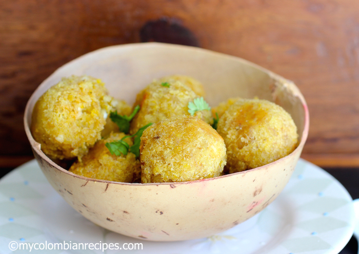 Jujú (Green Plantain and Cheese Balls)