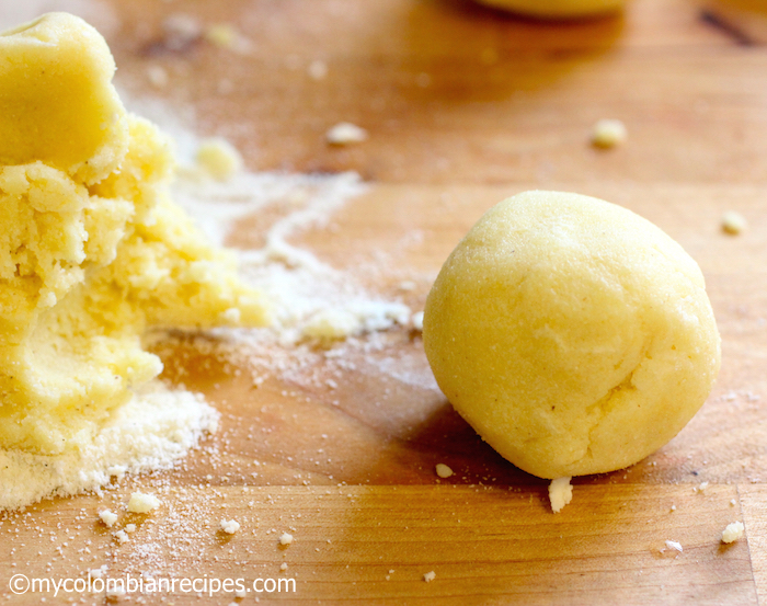 Garullas (Corn Meal and Fresh Cheese Bread)