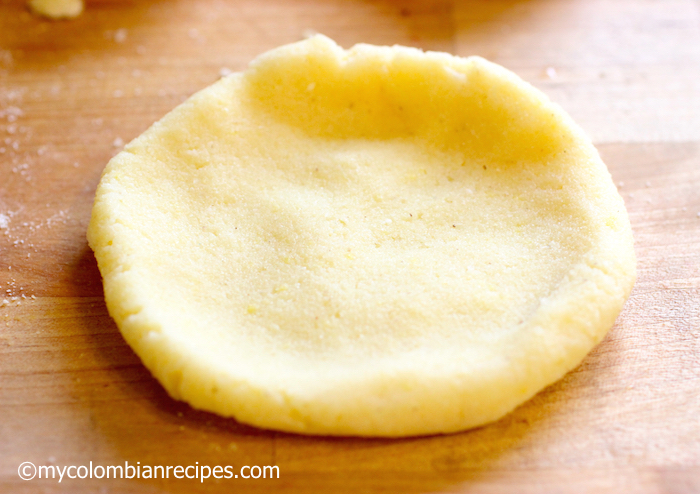 Garullas (Corn Meal and Fresh Cheese Bread)