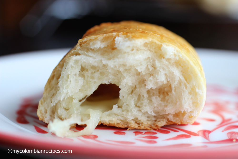 Pan Blandito (Colombian Soft Bread)