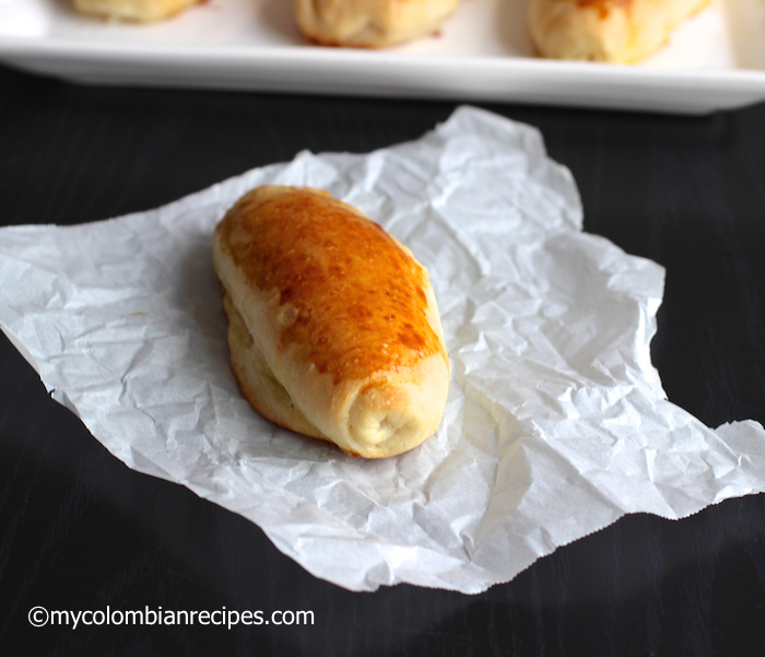 Pan Blandito (Colombian Soft Bread) |mycolombianrecipes.com