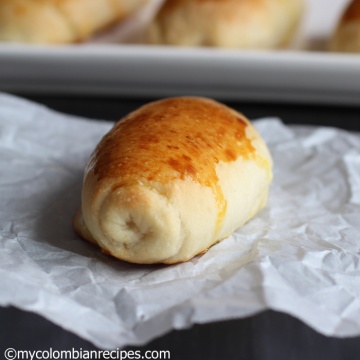 Pan Blandito Colombiano (Colombian Soft Bread) |mycolombianrecipes.com