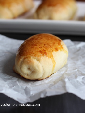 Pan Blandito Colombiano (Colombian Soft Bread) |mycolombianrecipes.com