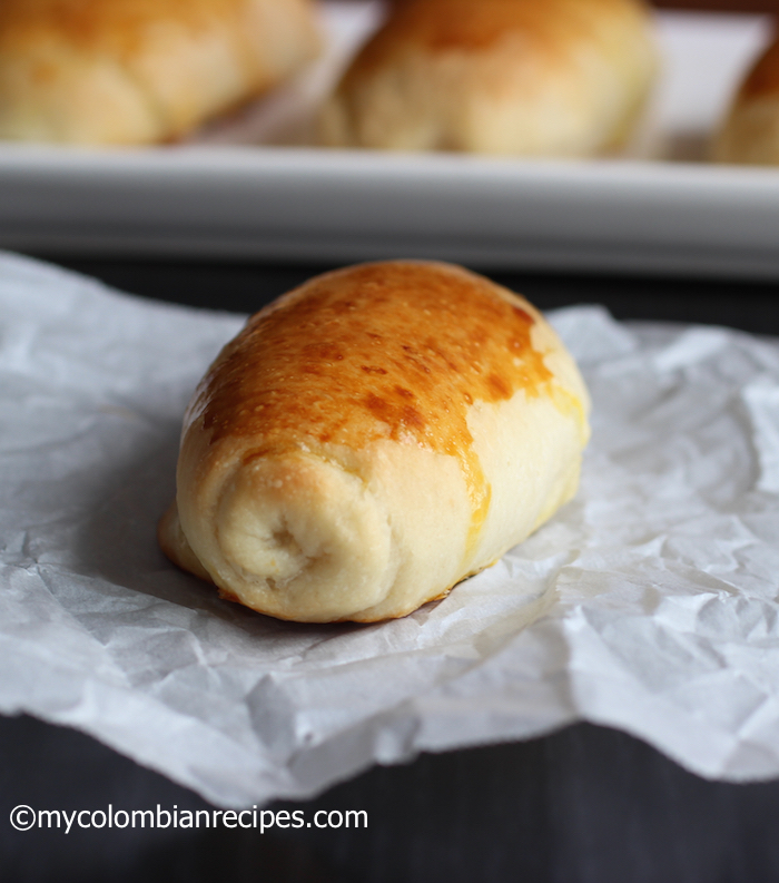 Pan Blandito Colombiano (Colombian Soft Bread) |mycolombianrecipes.com