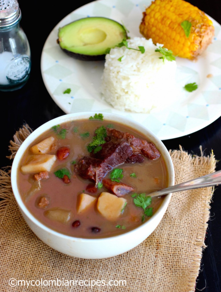 Sopa de Frijoles con Carne (Beans and Beef Soup) |mycolombianrecipes.com